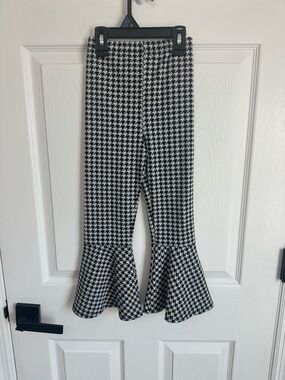 Girls Houndstooth Ruffle Hem Casual Pants - Black & White